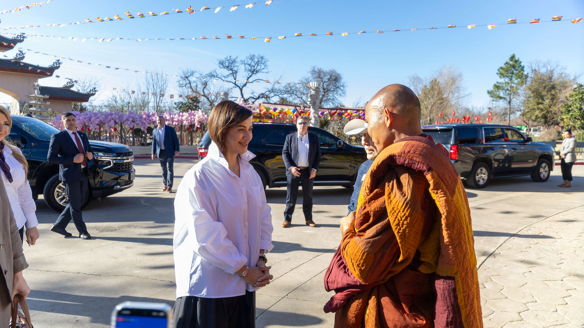 1st Lady Armenia visited Huong Dao temple